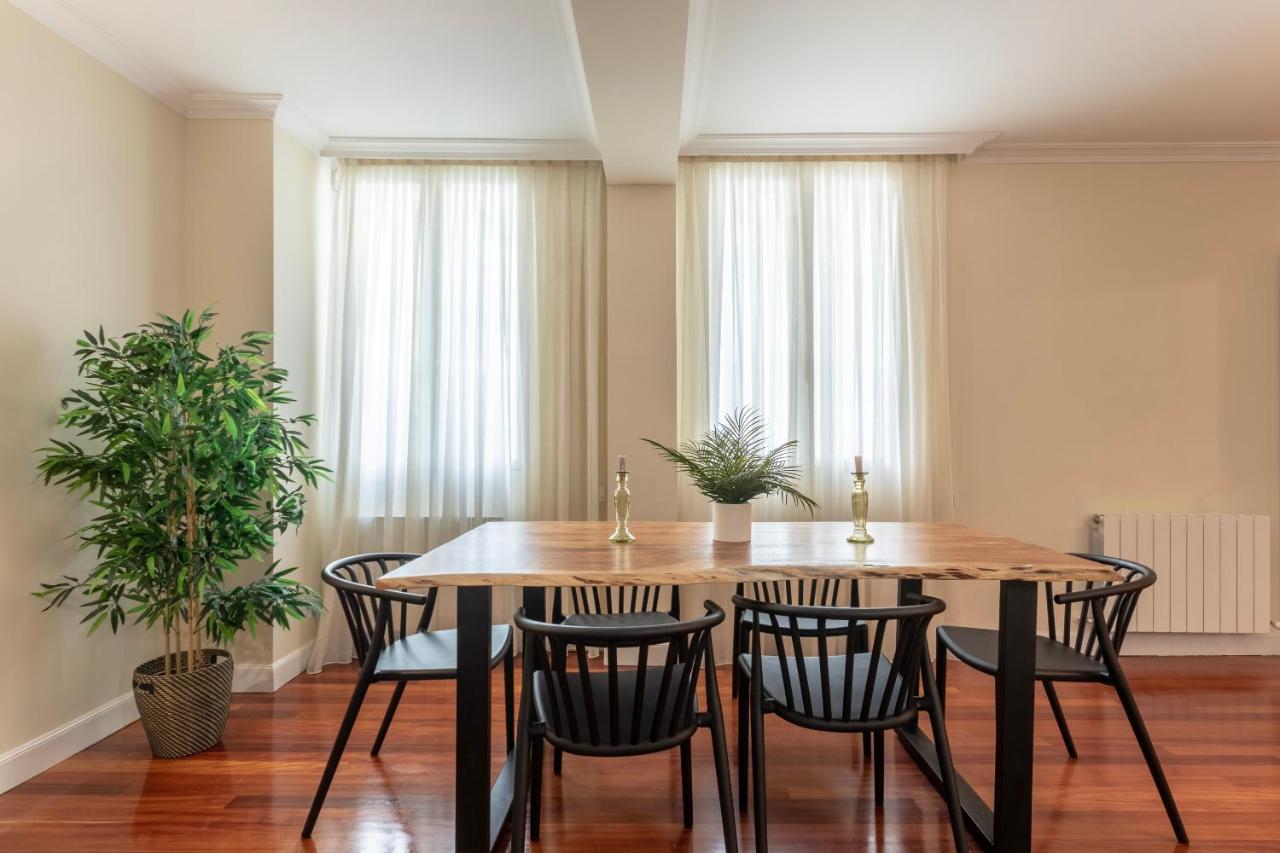 Akomodat En Apartamento En El Centro De Bilbao Con Parking Kültér fotó