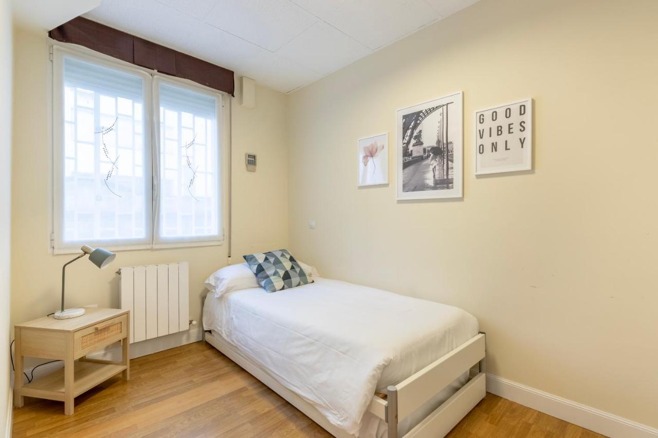 Akomodat En Apartamento En El Centro De Bilbao Con Parking Kültér fotó